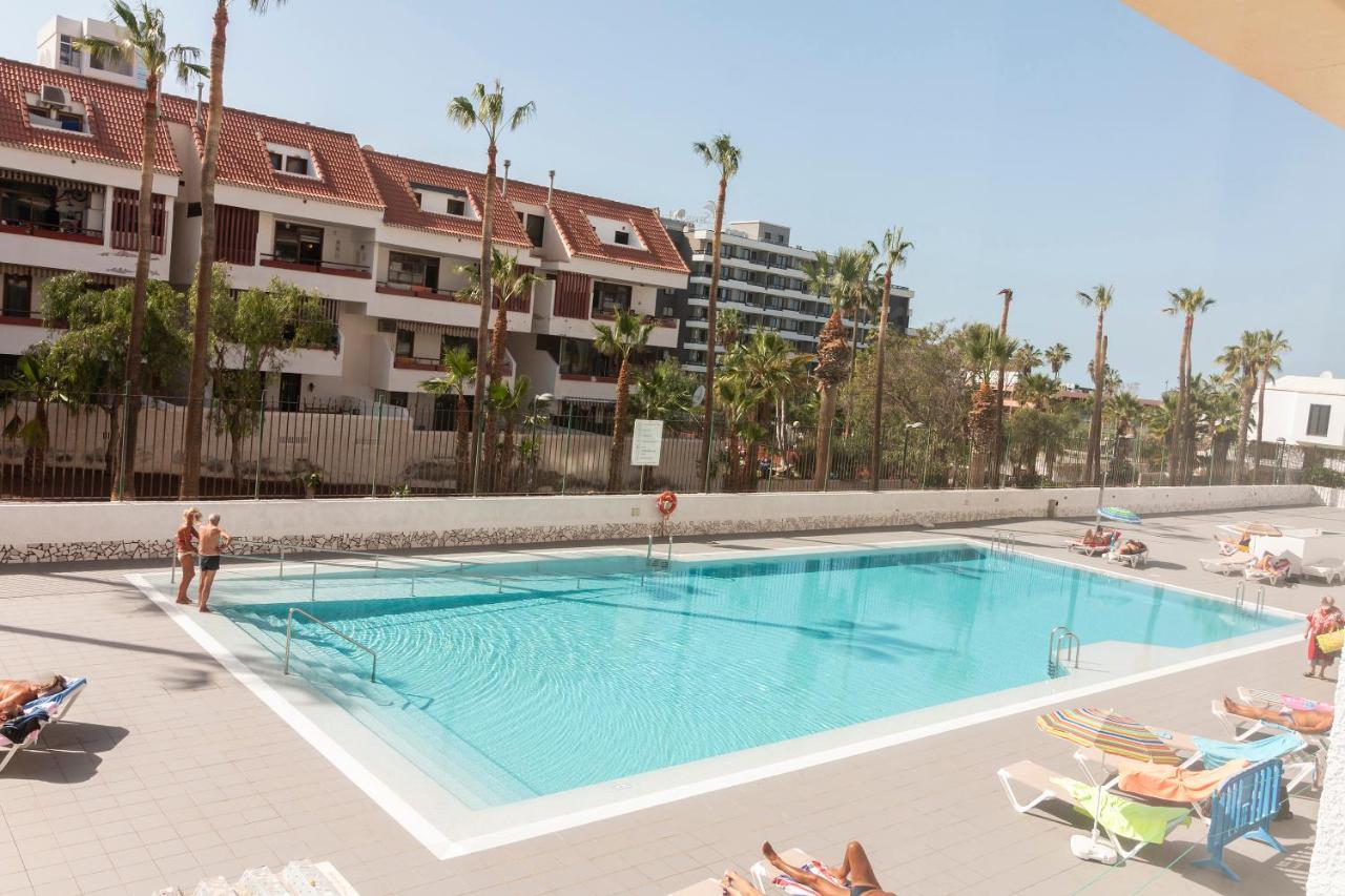 Homeforguest Modern And Recently Renovated Apartment In Arona 阿罗纳 外观 照片