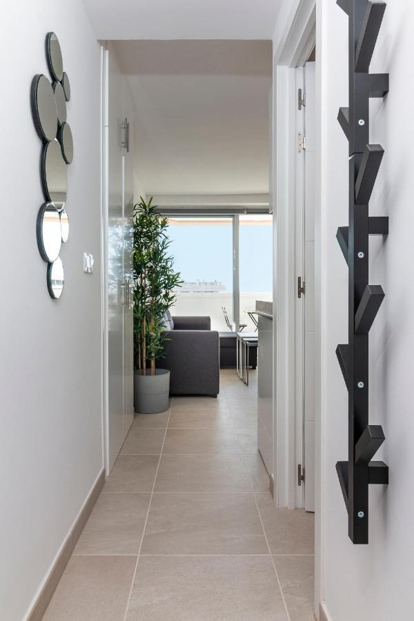 Homeforguest Modern And Recently Renovated Apartment In Arona 阿罗纳 外观 照片
