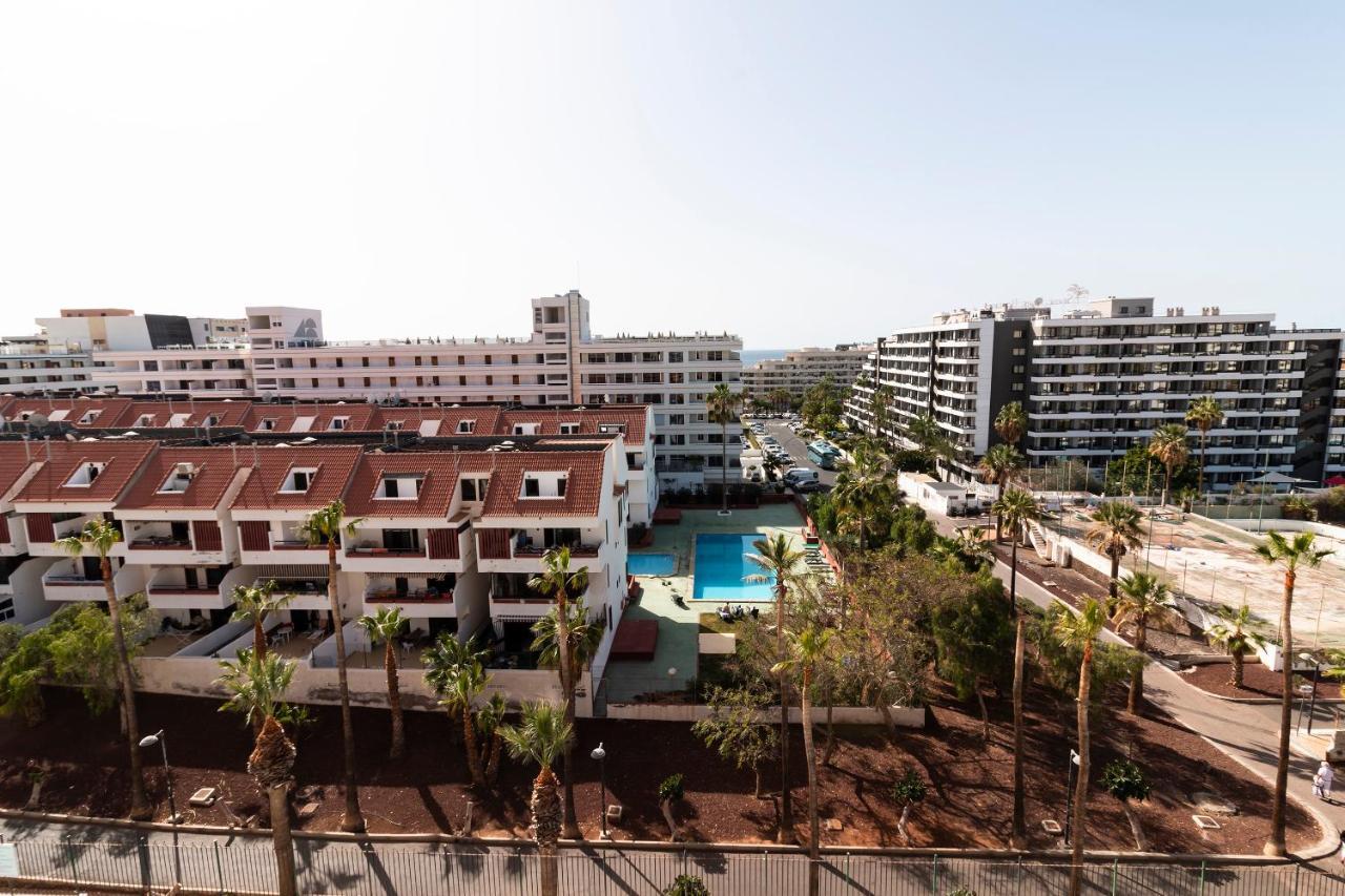 Homeforguest Modern And Recently Renovated Apartment In Arona 阿罗纳 外观 照片